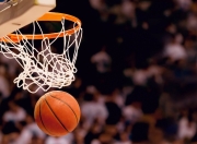 九游娱乐网页-国王新王登基？拉文制胜一击终结马刺王朝余晖