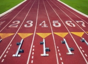 九游娱乐入口-绝境中的红色闪电，阿隆索关键制胜，法拉利史诗逆转雷诺王朝