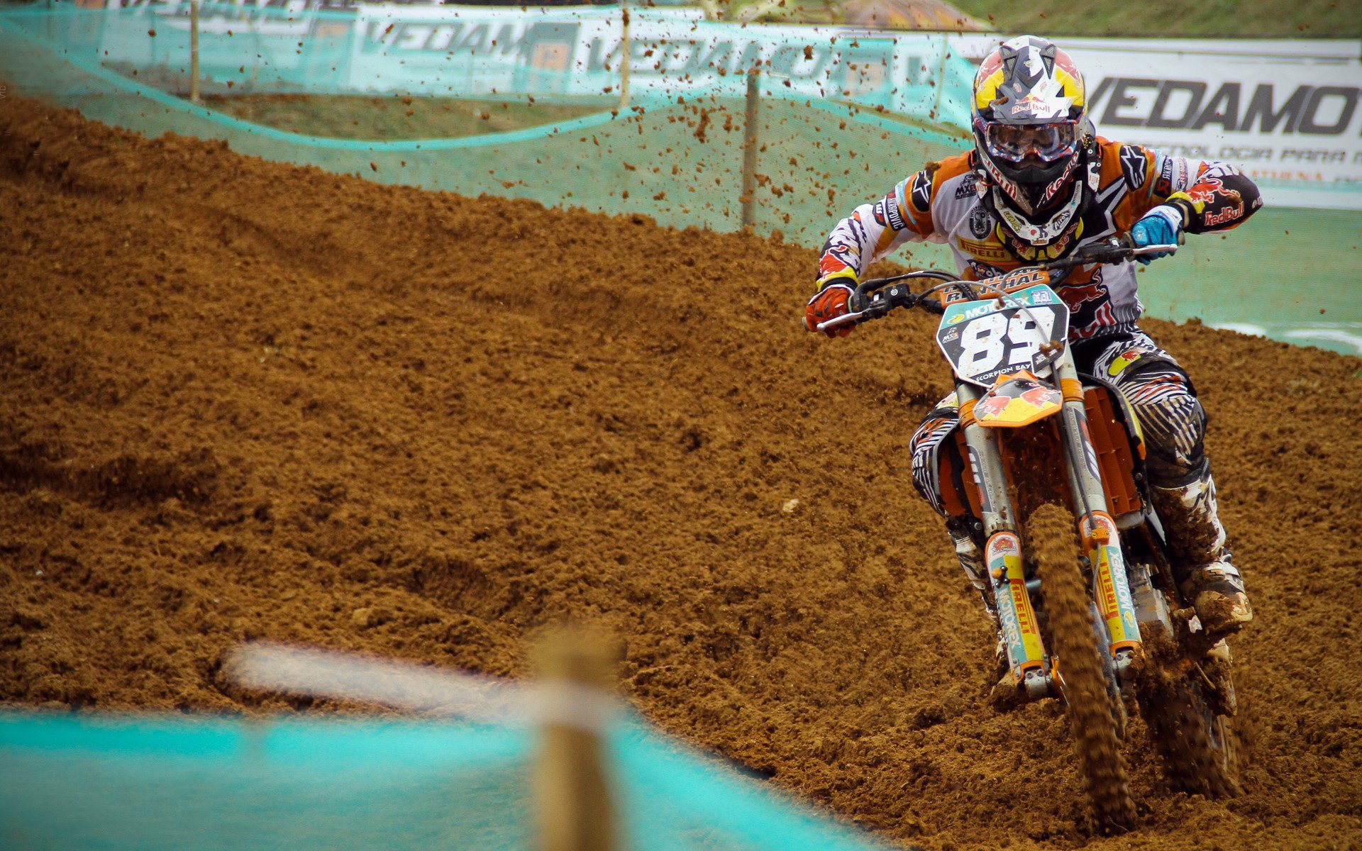 从绿茵场到篮球馆,跨越运动的国王翻盘—意甲焦点战与凯尔特人逆转的胜利哲学