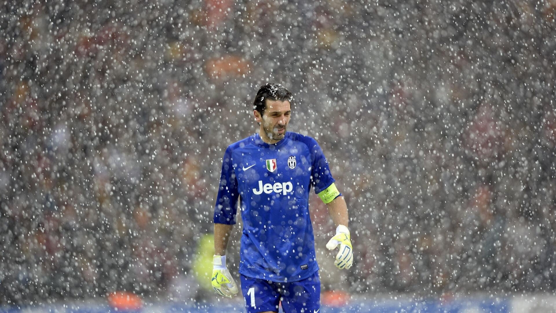 奥运周期关键战之夜,范戴克对手完全无解