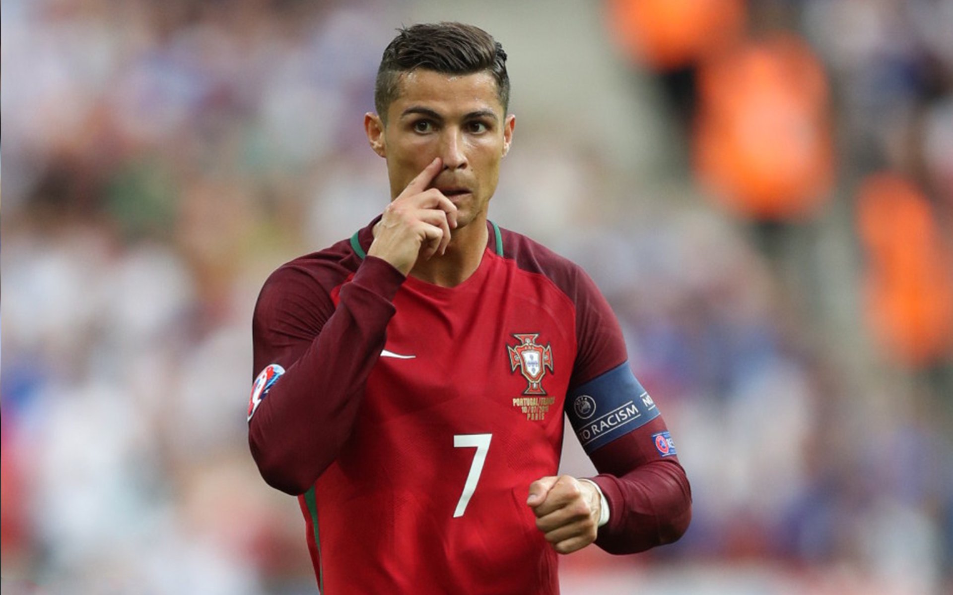 奇迹与火焰，智利逆转拜仁的战术革命，C罗点燃赛场的永恒星光